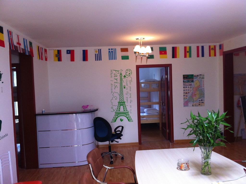 798 International Youth Hostel Jinan Exteriör bild